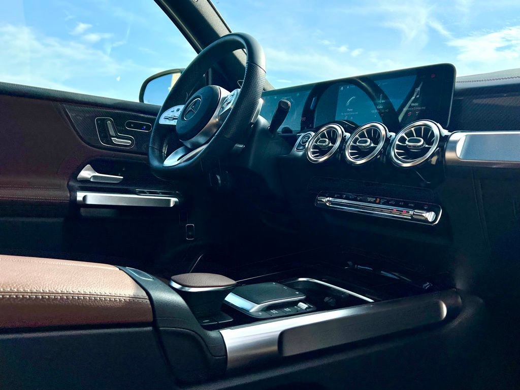 Certified 2021 Mercedes-Benz GLB 35 AMG 4MATIC image 20