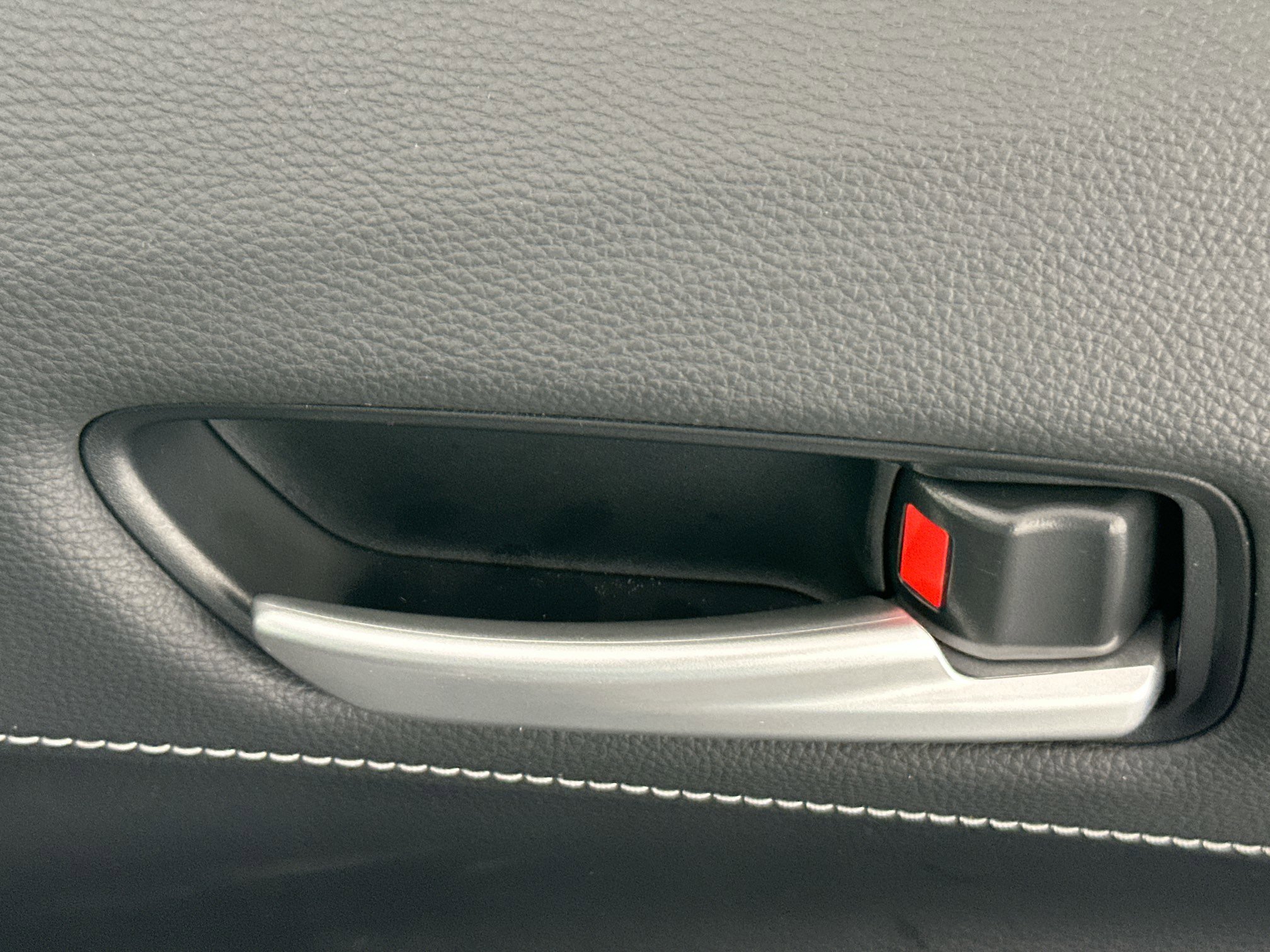 Used 2025 Toyota Corolla XSE image 29