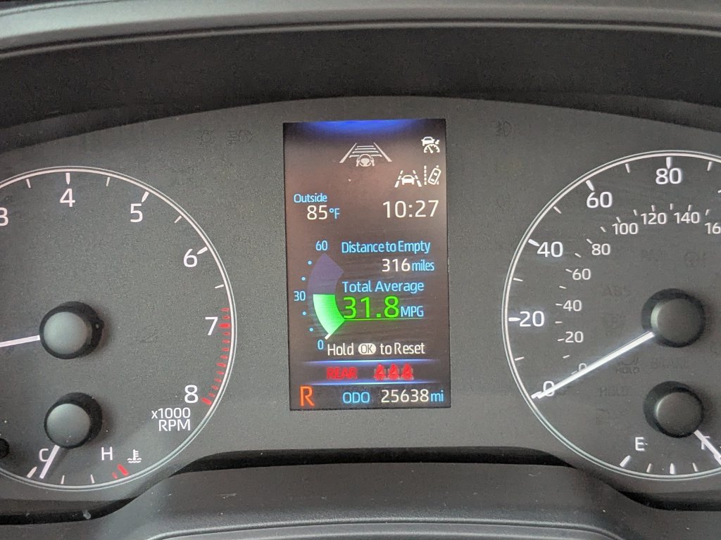 Used 2024 Toyota Corolla Cross LE AWD/4WD image 35