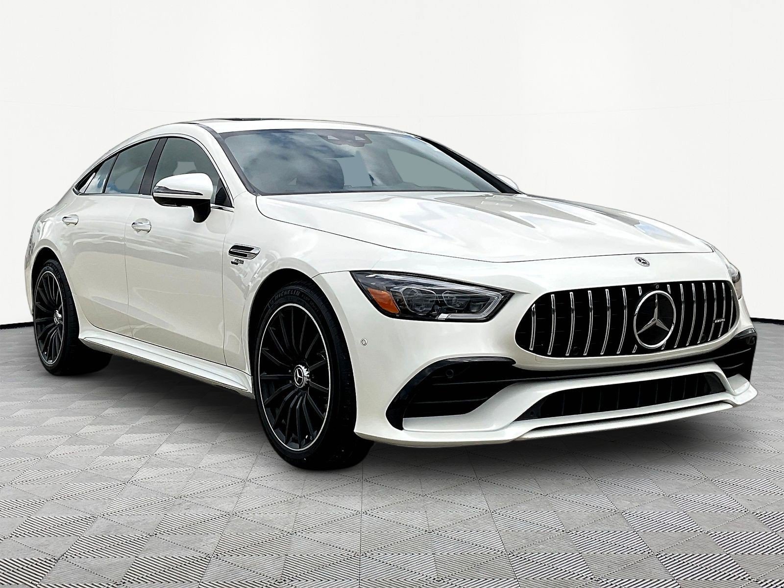 Used 2023 Mercedes-Benz AMG GT 43 image 3