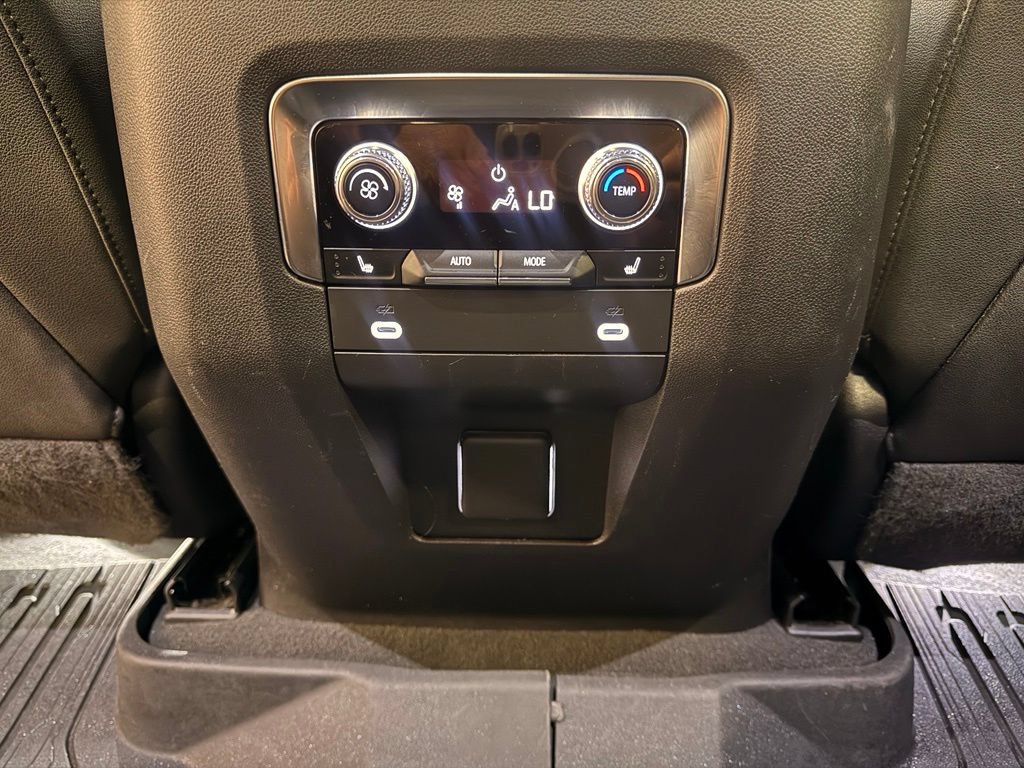 Used 2024 GMC Yukon AT4 w/ AT4 Premium Plus Package AWD/4WD image 40