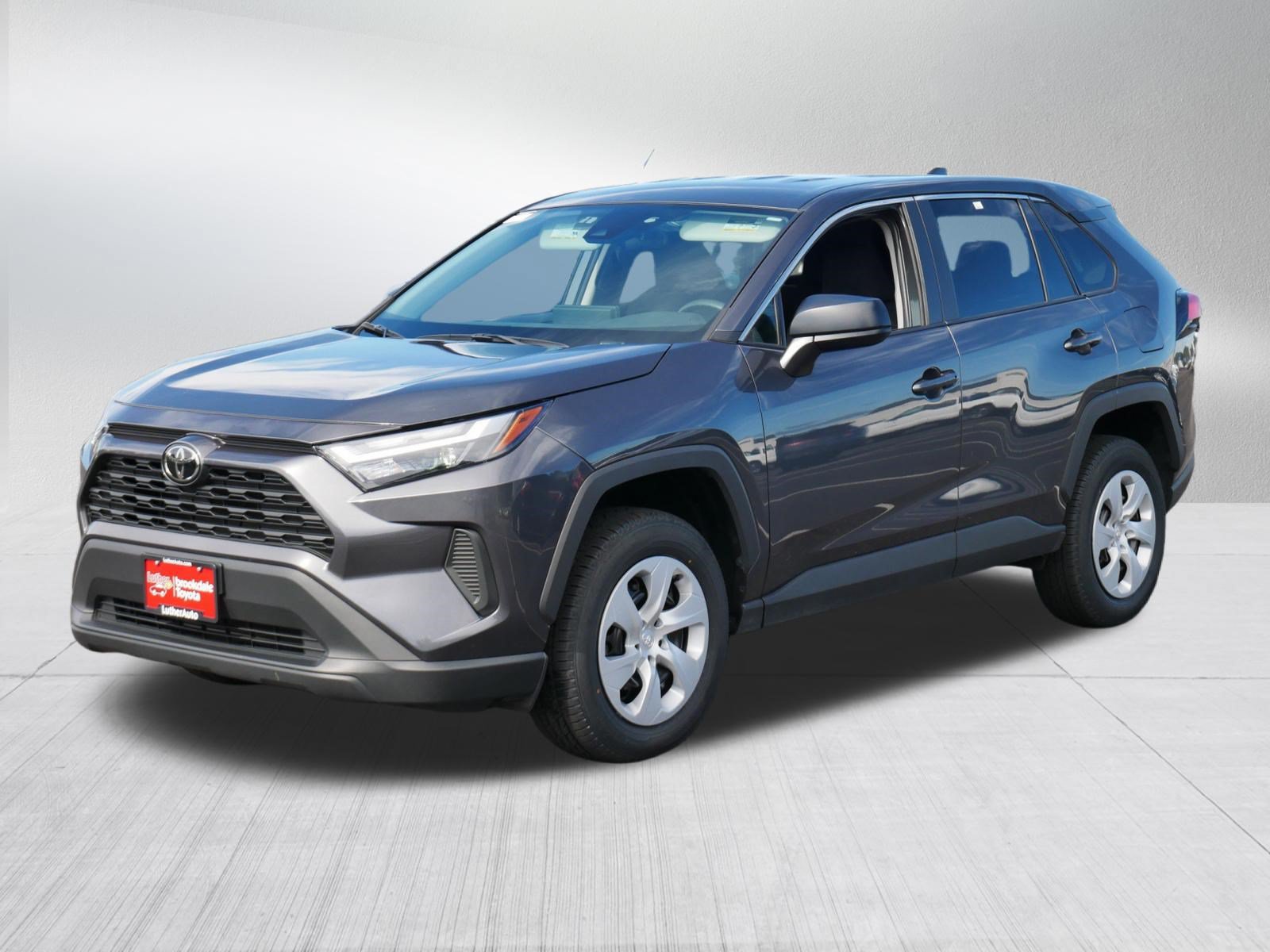 Used 2025 Toyota RAV4 LE AWD/4WD image 3