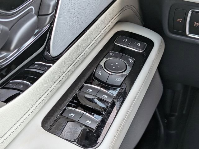 New 2026 Lincoln Aviator Black Label w/ Jet Appearance Package image 28