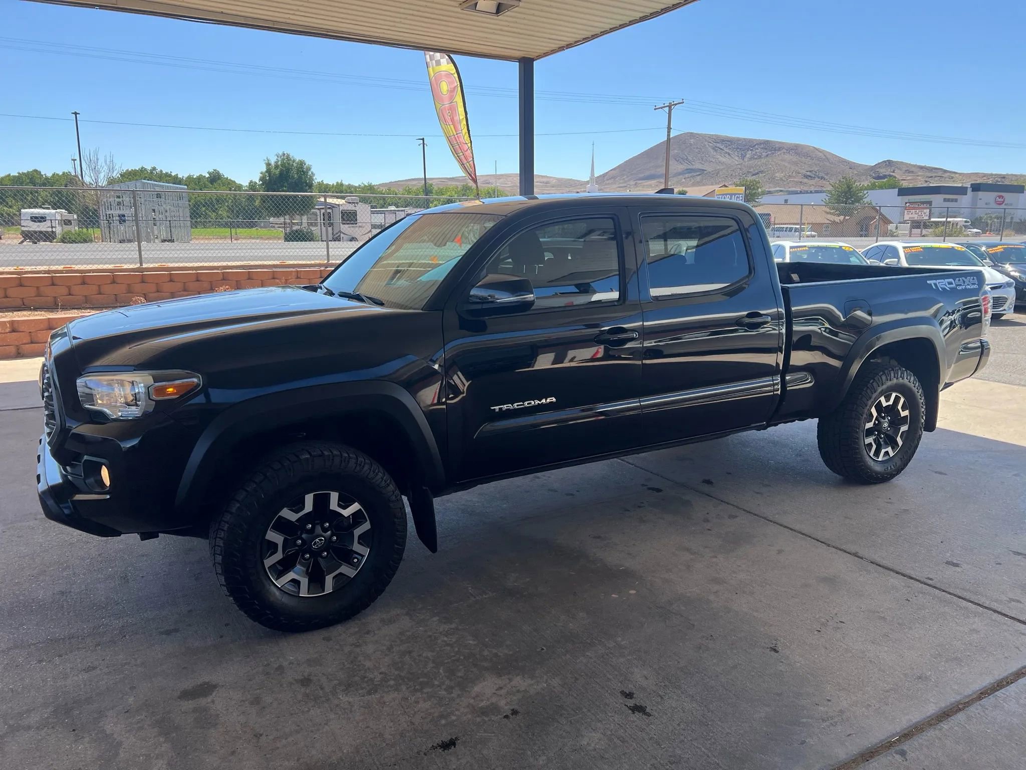 Used 2021 Toyota Tacoma TRD Off-Road image 1