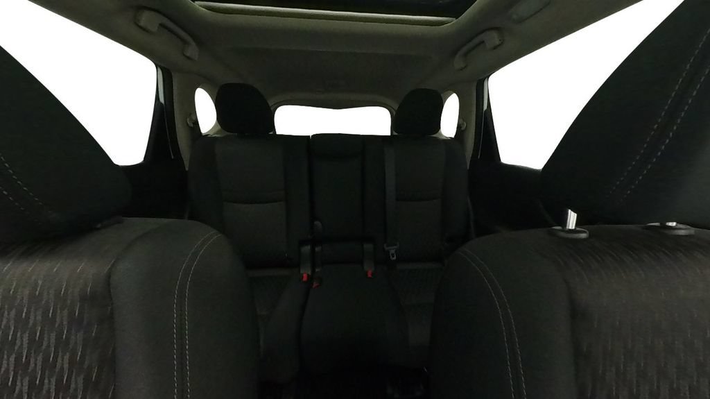 Certified 2020 Nissan Rogue SV w/ Sun & Sound Touring Package AWD/4WD image 36