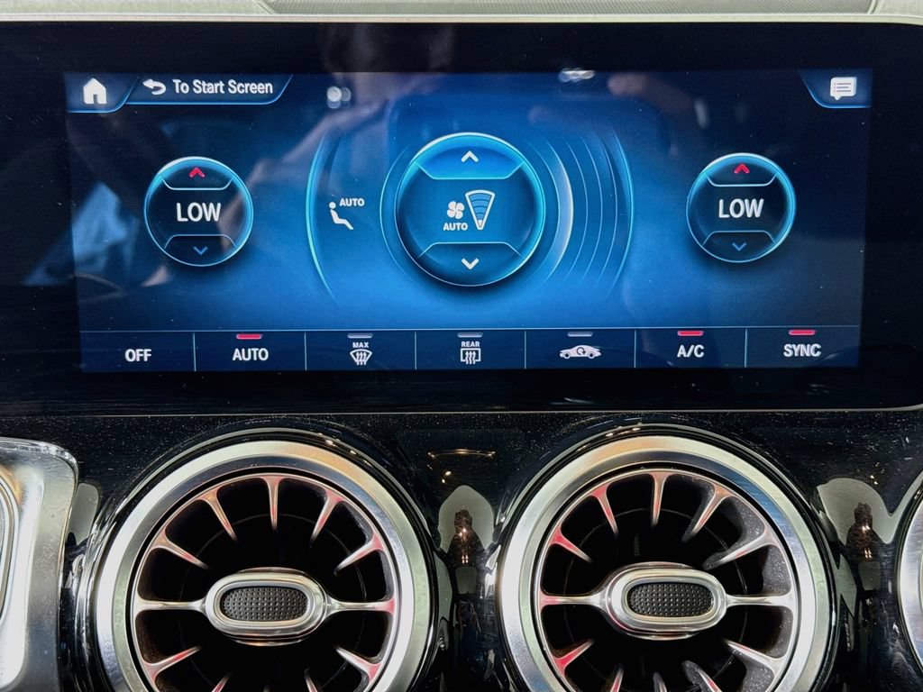 Used 2021 Mercedes-Benz GLB 35 AMG 4MATIC image 15