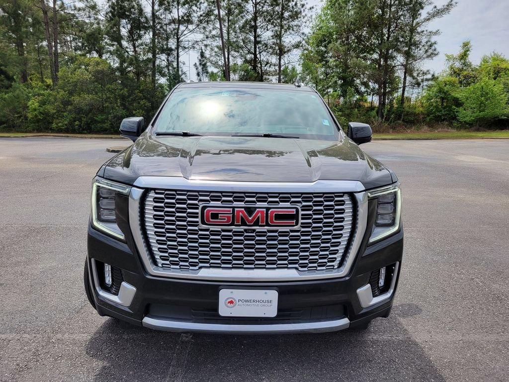 Used 2024 GMC Yukon XL Denali AWD/4WD image 9