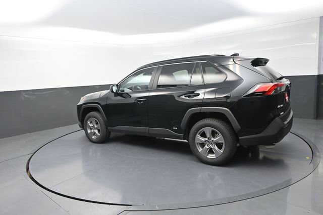 Used 2025 Toyota RAV4 LE image 47