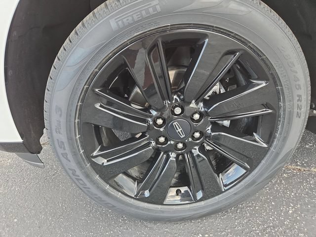 Used 2023 Lincoln Navigator Reserve w/ Monochromatic Package RWD image 10