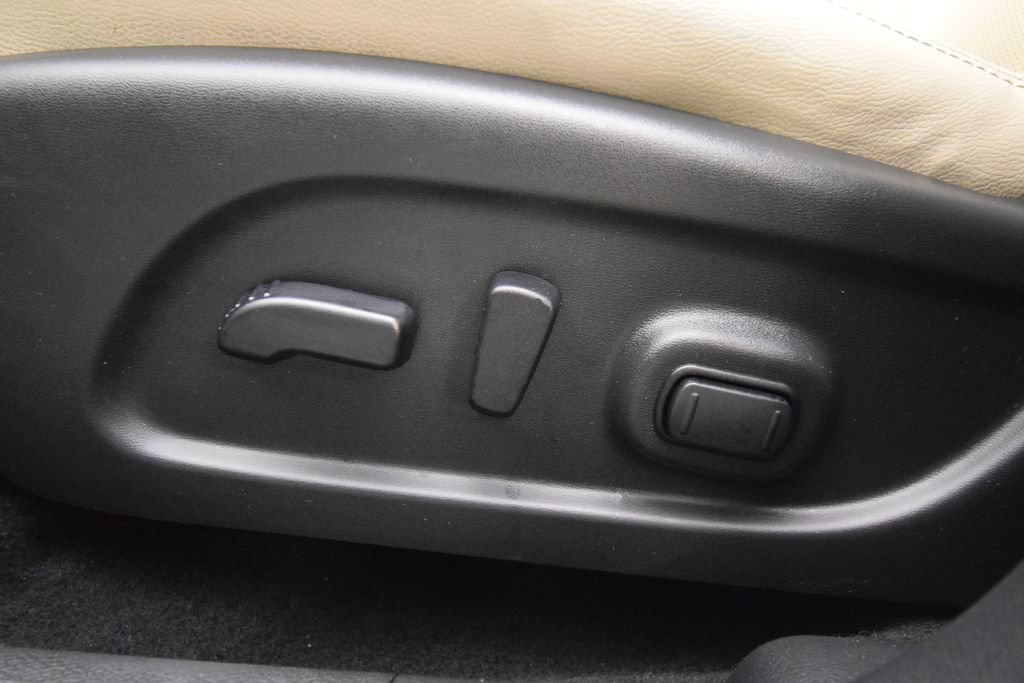 Used 2020 Nissan Murano SL w/ Moonroof Package AWD/4WD image 26
