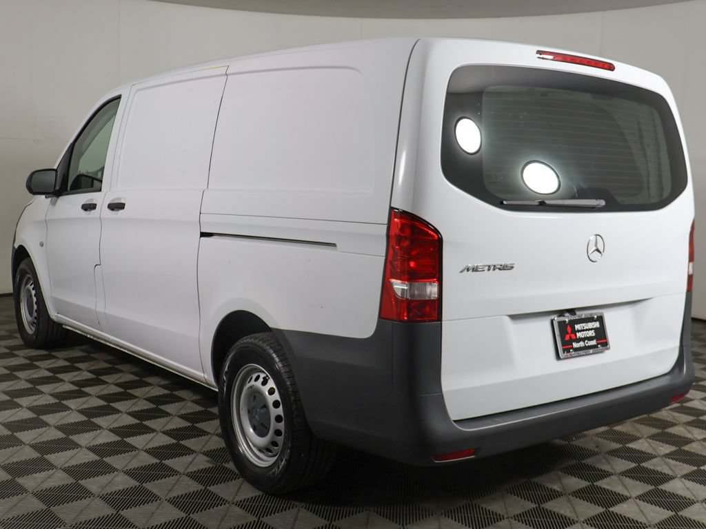 Used 2022 Mercedes-Benz Metris image 4