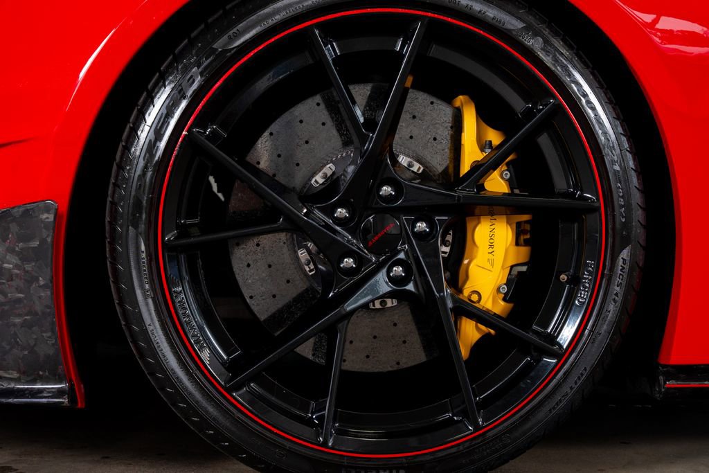 Used 2020 Ferrari 812 Superfast image 10