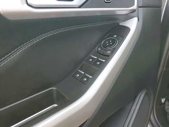 Used 2024 Ford Explorer XLT w/ Equipment Group 202A image 15