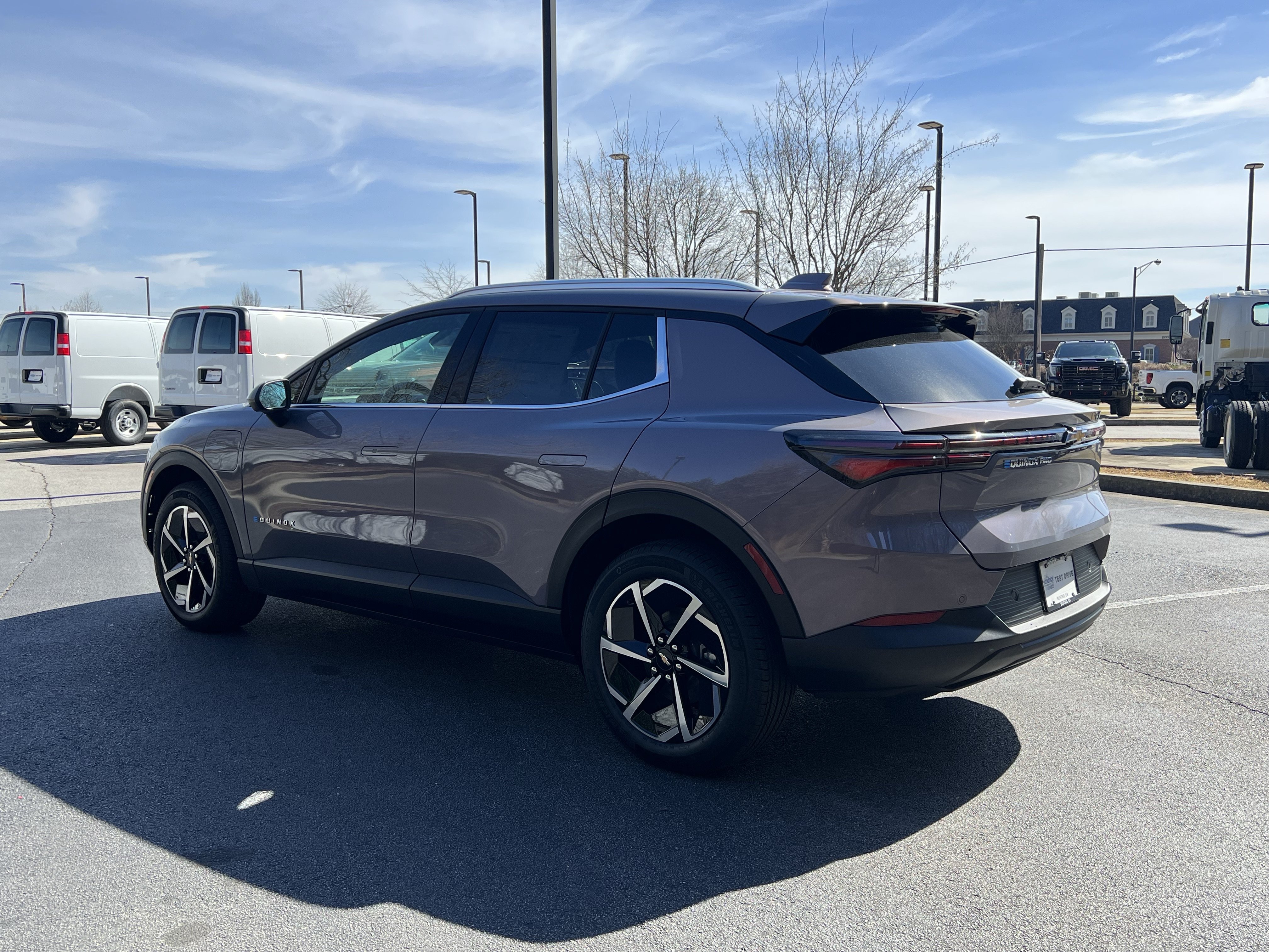 New 2026 Chevrolet Equinox EV LT AWD/4WD image 7
