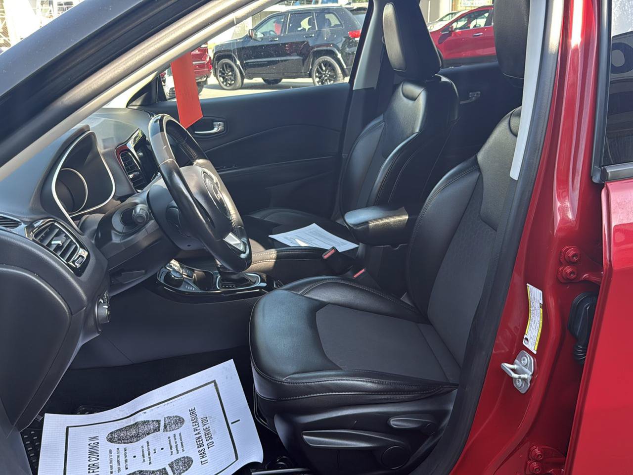 Used 2019 Jeep Compass Latitude AWD/4WD image 11