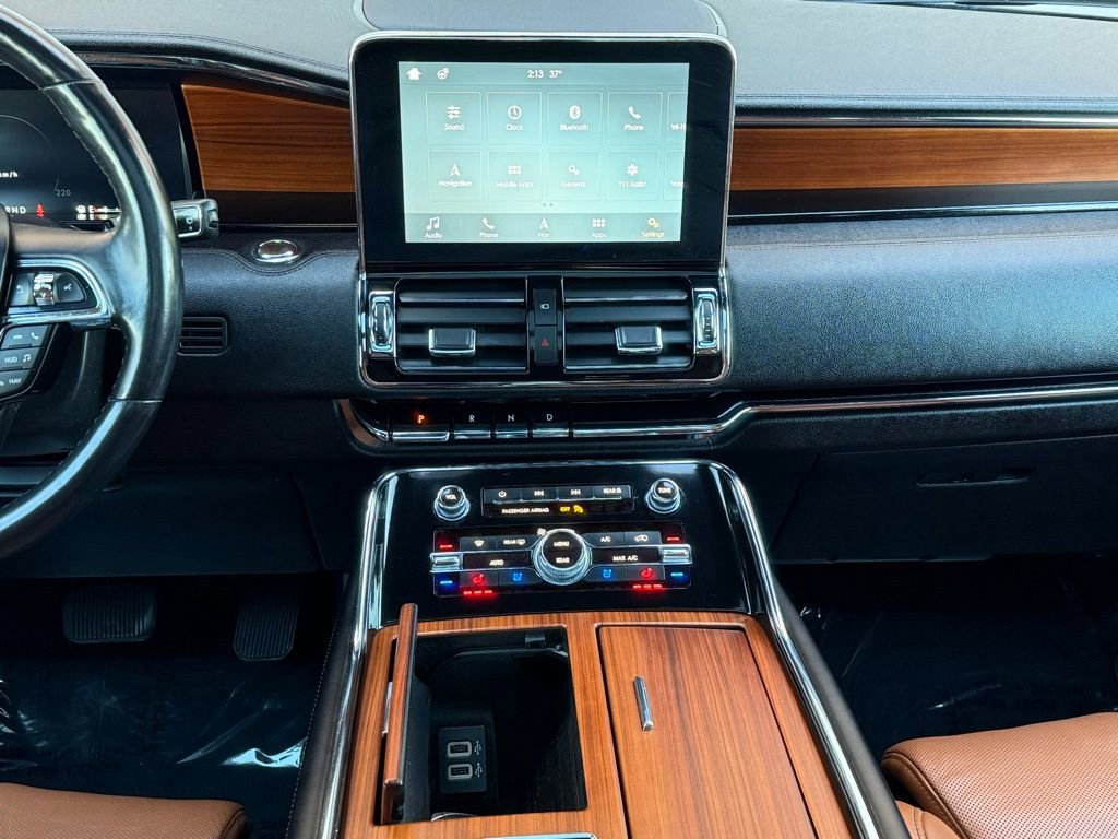 Used 2019 Lincoln Navigator Reserve image 34