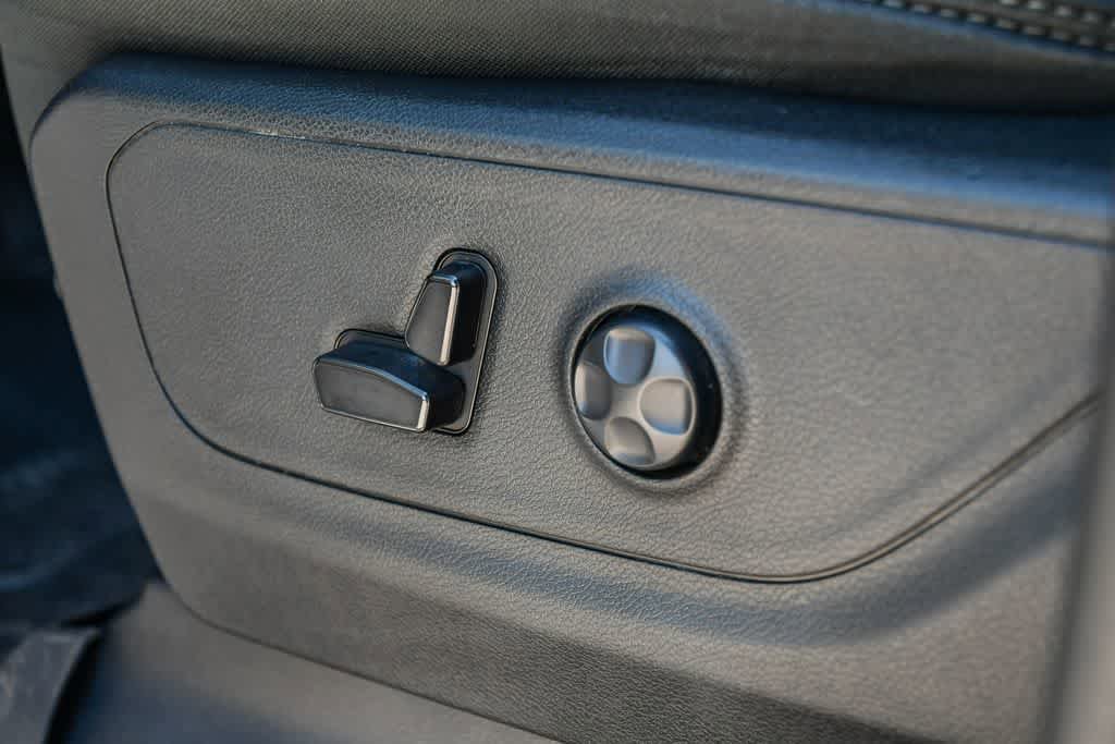 Used 2021 RAM 1500 Big Horn RWD image 26