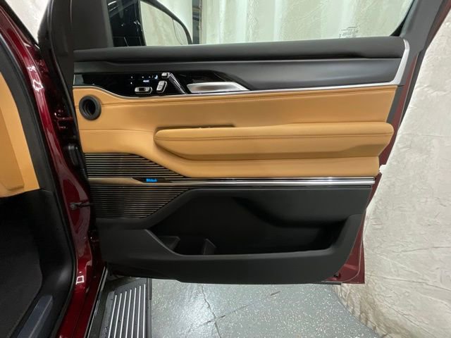 New 2026 Jeep Grand Wagoneer Summit AWD/4WD image 22