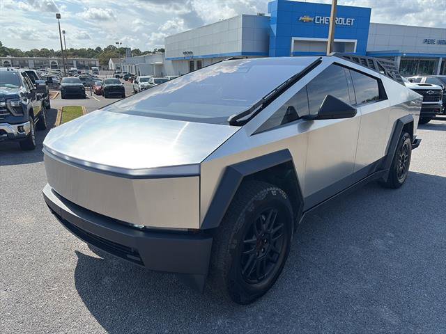 Used 2025 Tesla Cybertruck Cyberbeast AWD/4WD image 2