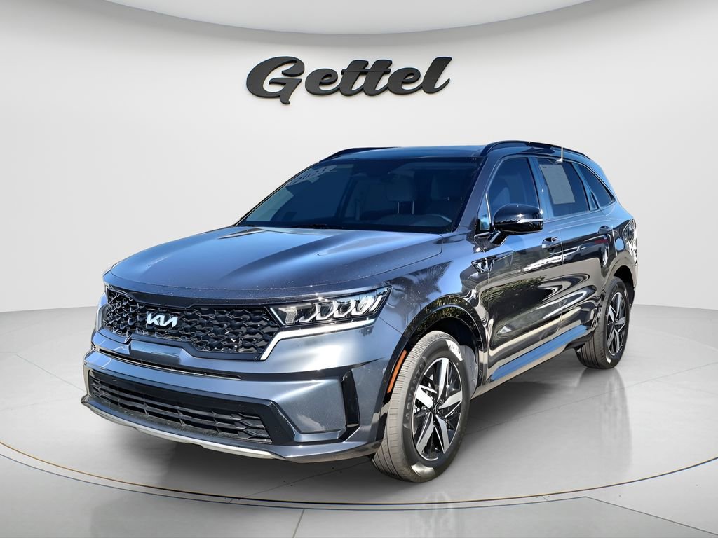 Used 2023 Kia Sorento S w/ Panoramic Sunroof Package