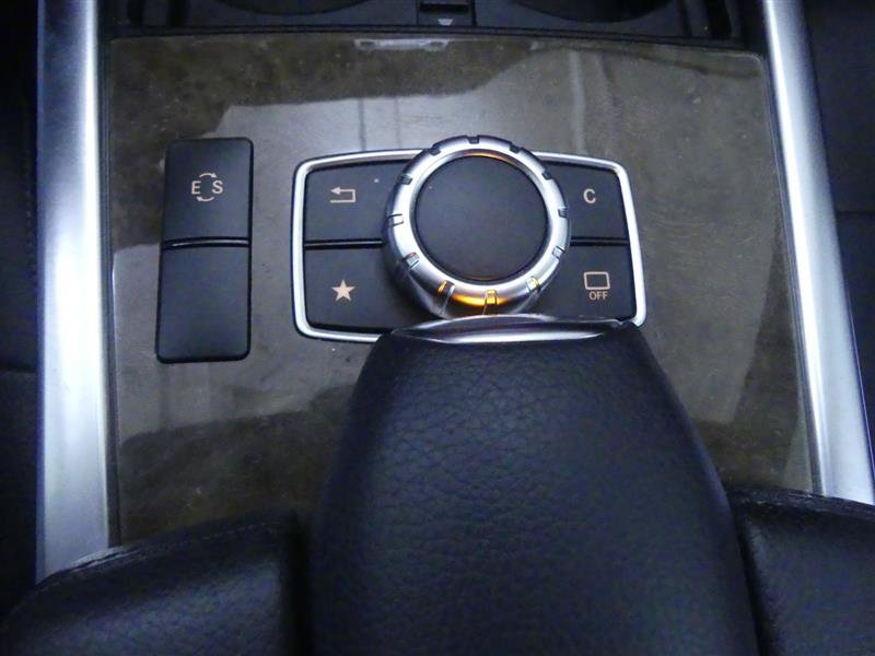 Used 2016 Mercedes-Benz E 350 4MATIC Sedan w/ Premium Package image 15