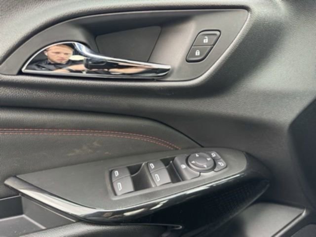 New 2026 Chevrolet Trax RS w/ Driver Confidence Package FWD image 19