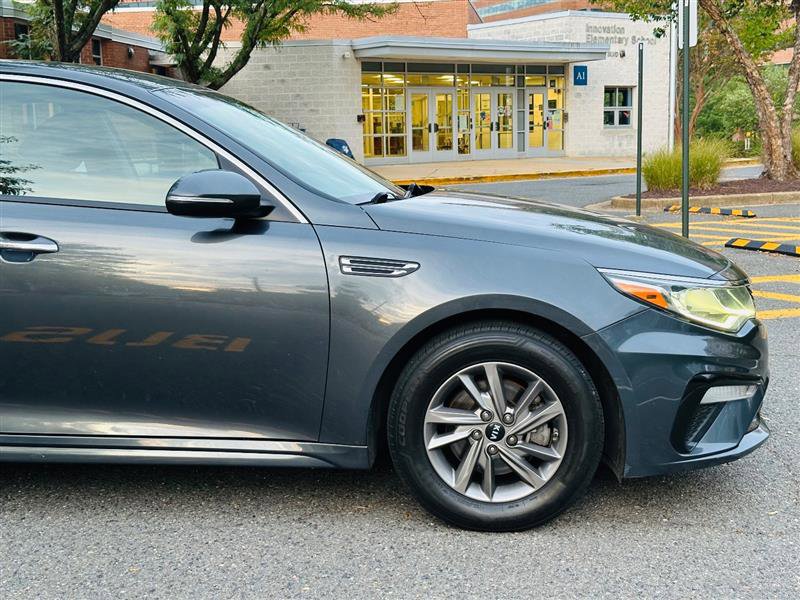 Used 2020 Kia Optima LX image 3