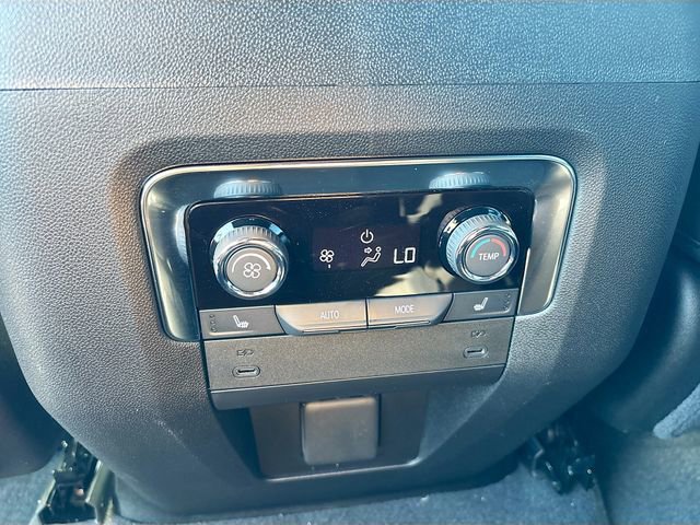 New 2026 Chevrolet Suburban Z71 w/ Comfort Package image 26