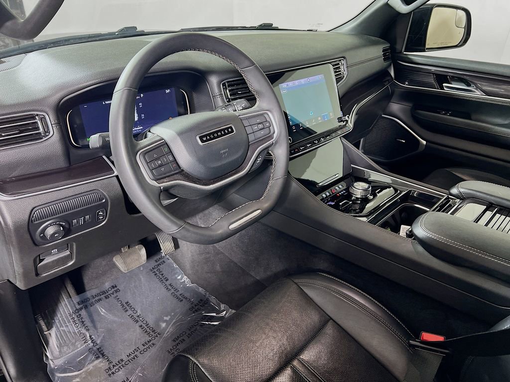 Used 2024 Jeep Wagoneer 4WD image 9