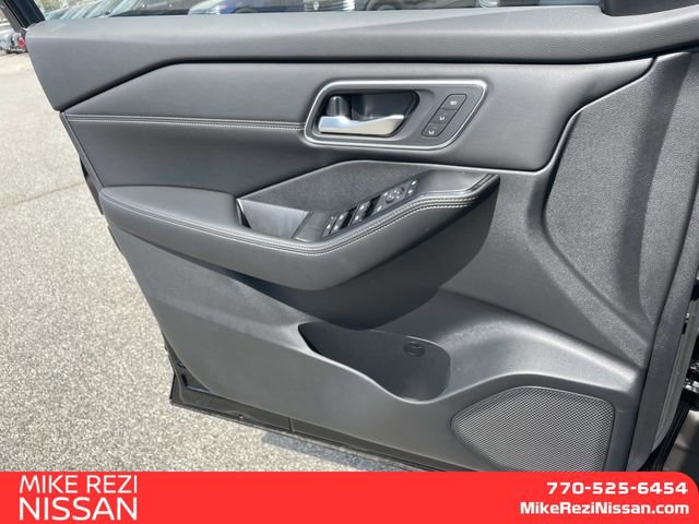New 2026 Nissan Rogue Platinum AWD/4WD image 13