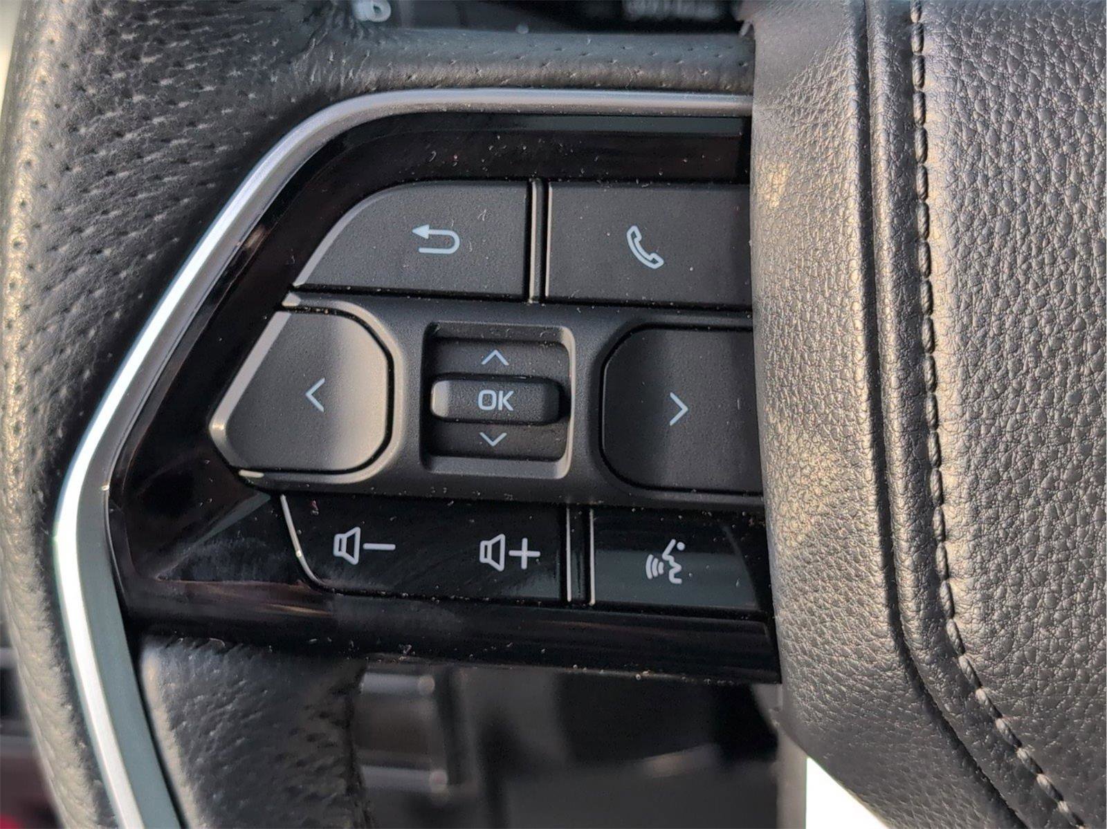 Used 2023 Toyota Sequoia Capstone image 27