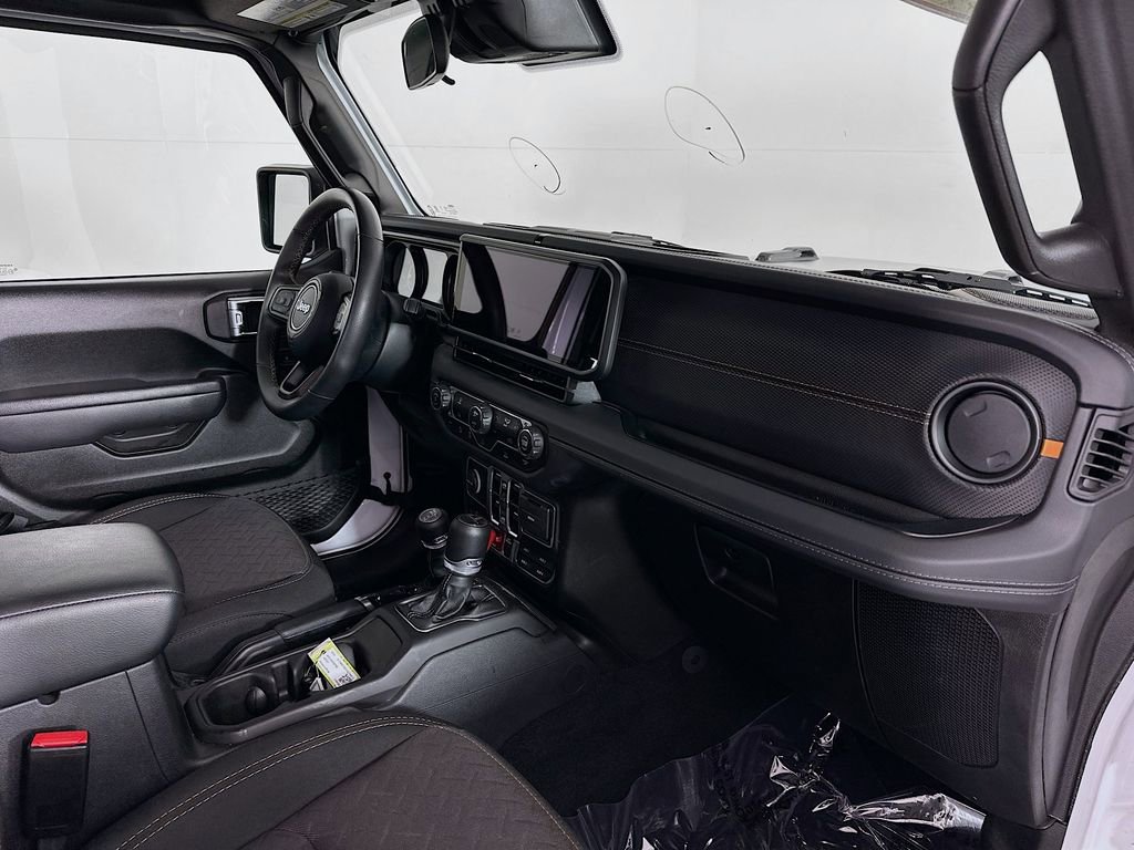 Certified 2025 Jeep Gladiator Mojave w/ Steel Bumper Group image 39