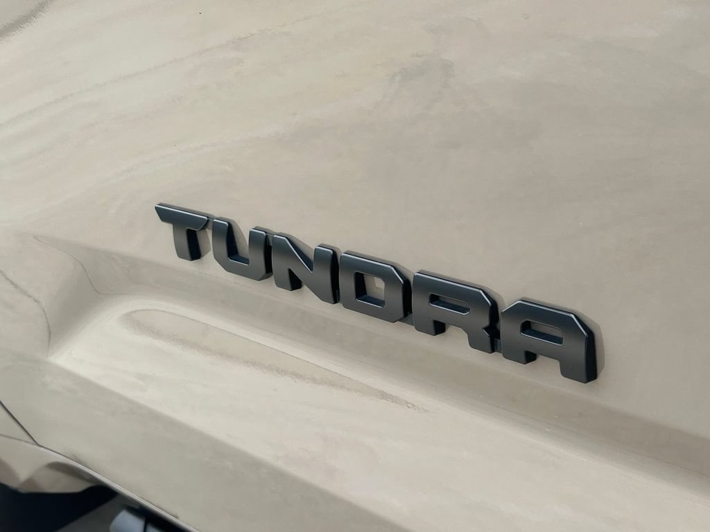 Used 2026 Toyota Tundra Limited AWD/4WD image 17
