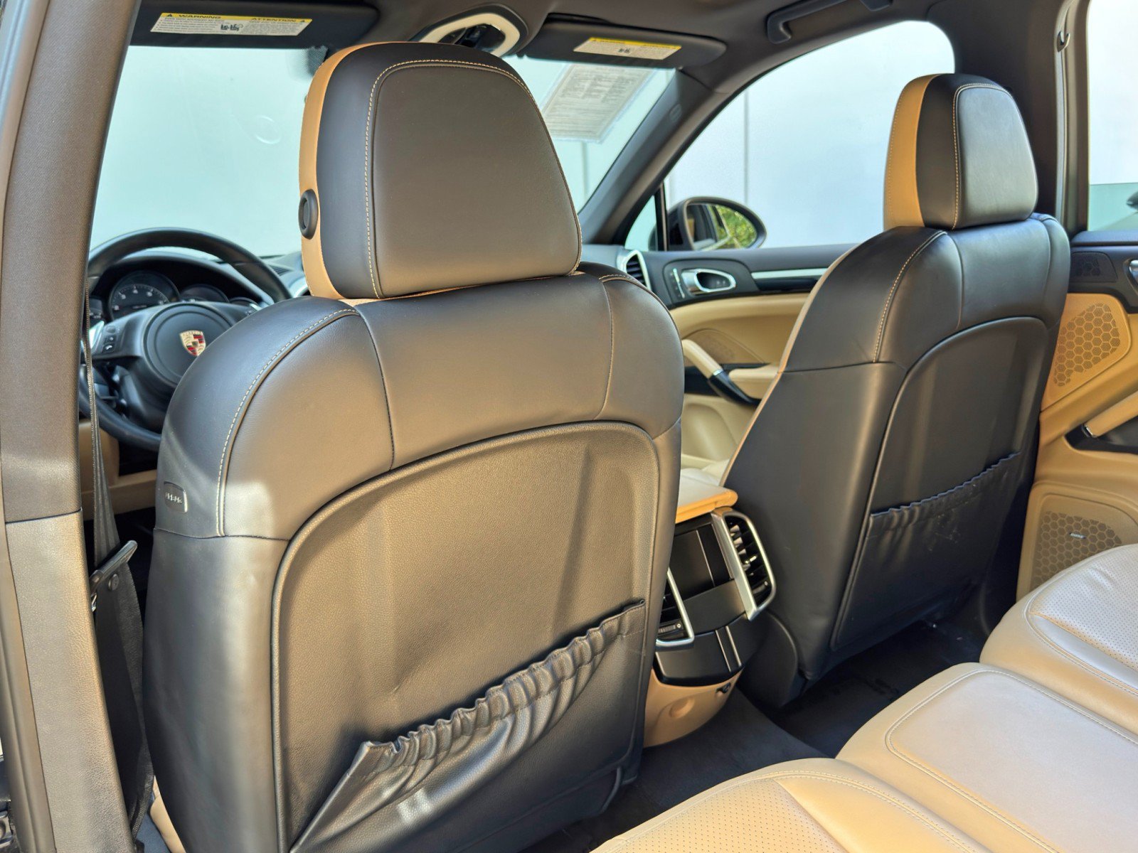 Used 2014 Porsche Cayenne Platinum Edition AWD/4WD image 31