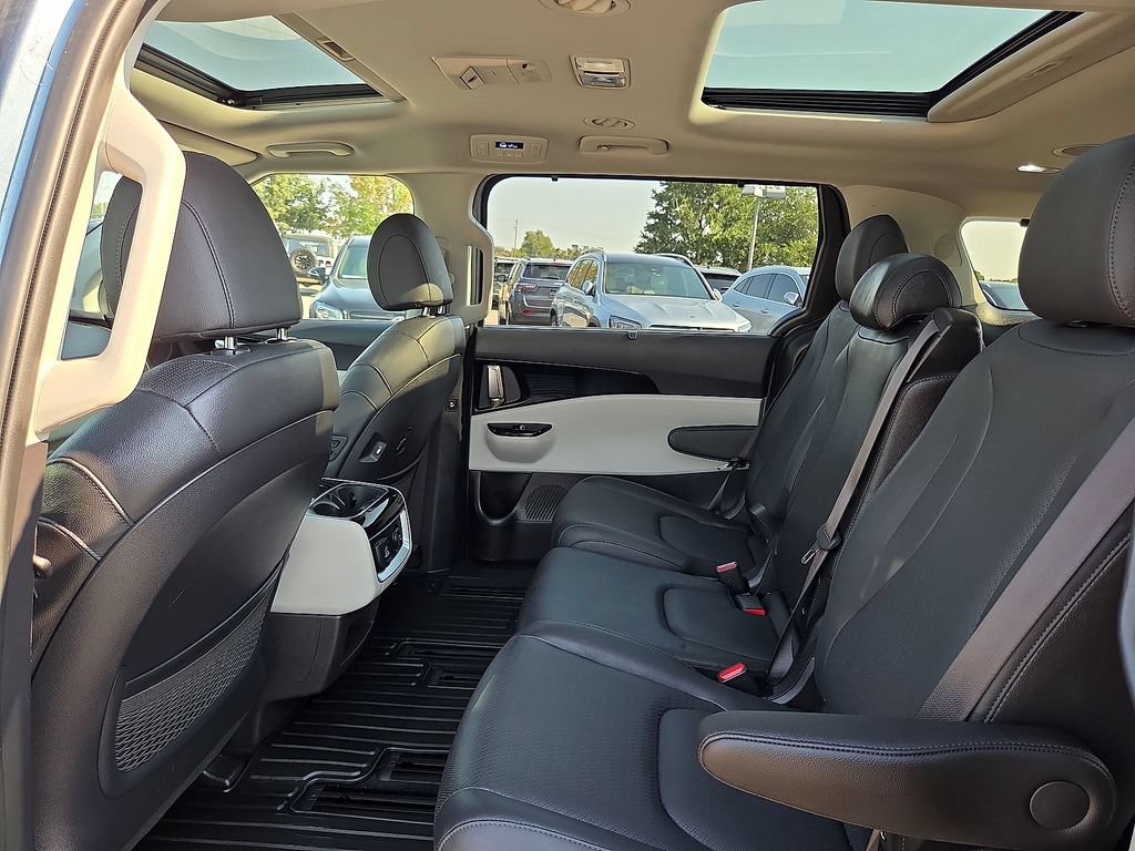 Used 2024 Kia Carnival SX Prestige FWD image 13