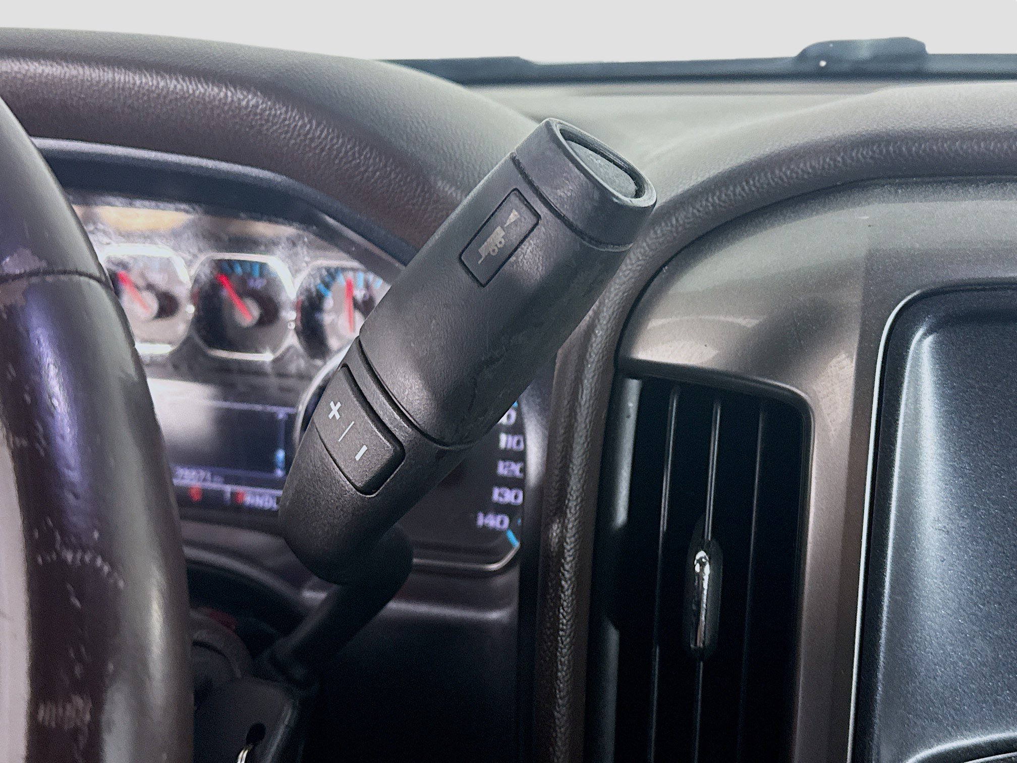 Used 2018 Chevrolet Silverado 1500 LT w/ Texas Edition image 20