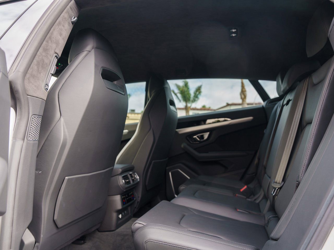 Used 2023 Lamborghini Urus S image 15