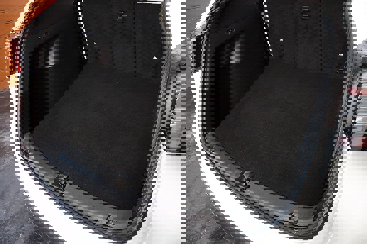 Used 2023 Tesla Model Y Long Range image 50