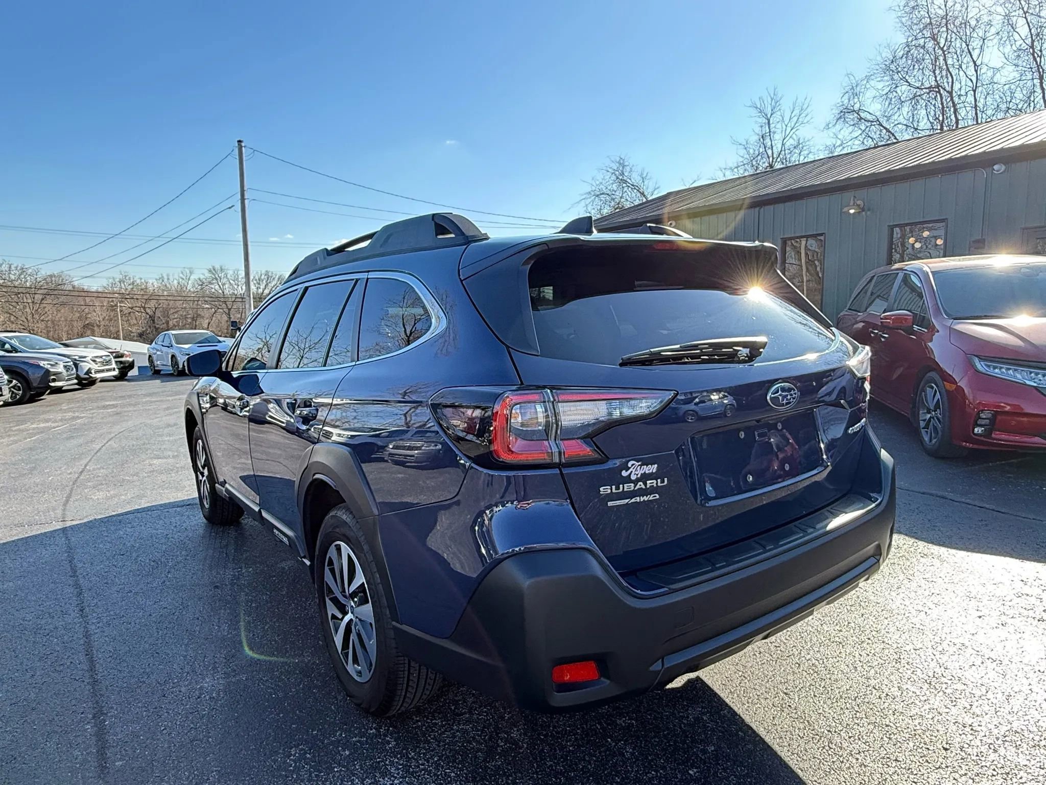 Used 2025 Subaru Outback Premium w/ Popular Package #1A image 4