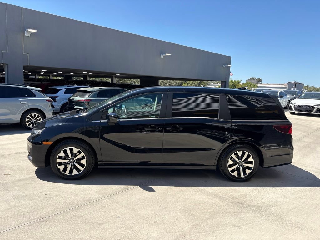 Used 2025 Honda Odyssey EX-L image 9