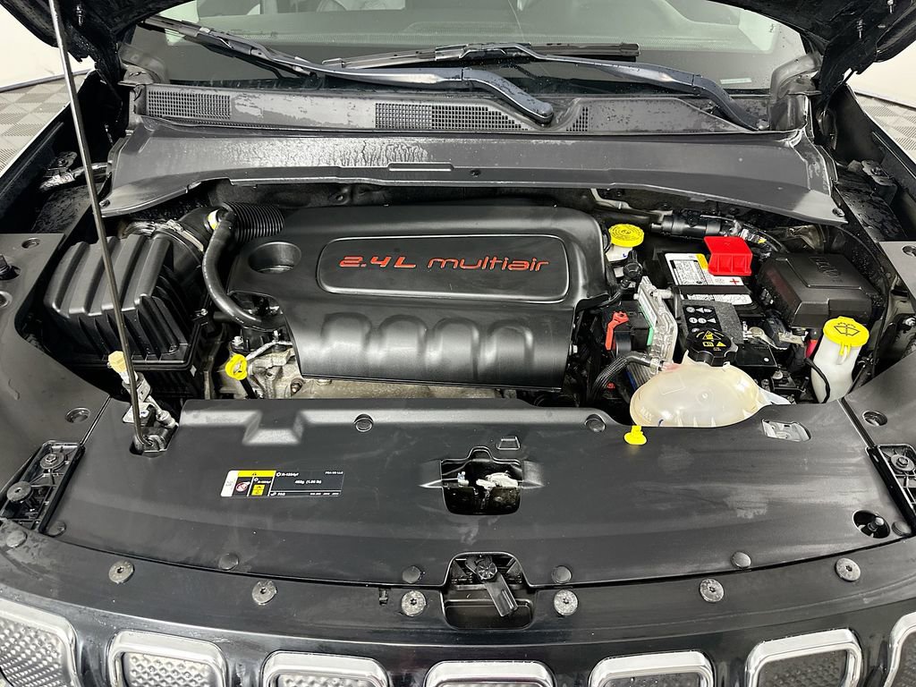 Used 2022 Jeep Compass Limited image 29