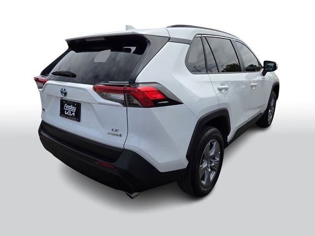 Used 2024 Toyota RAV4 LE AWD/4WD image 4