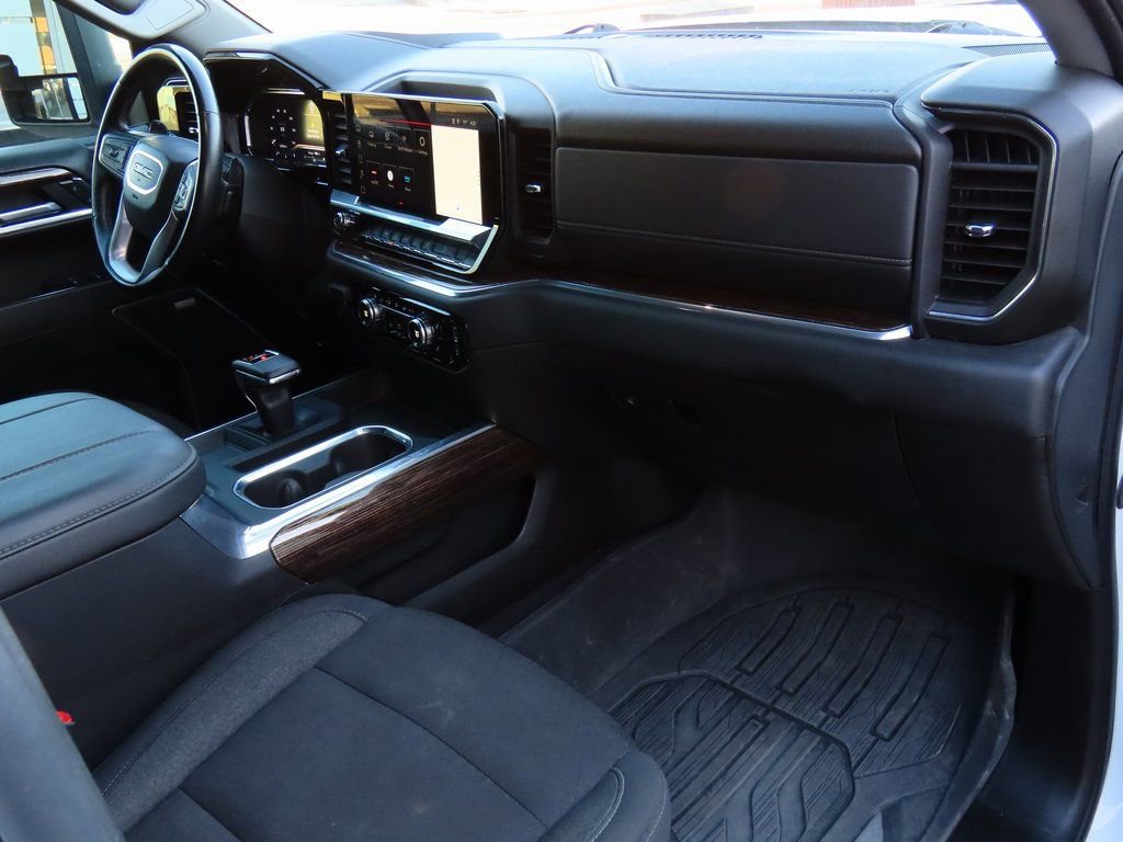 Used 2024 GMC Sierra 1500 Elevation w/ Preferred Package image 14