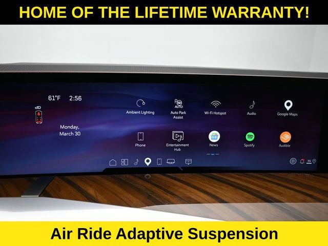 Used 2025 Cadillac Escalade Sport Platinum w/ LPO, Floor Liner Package AWD/4WD image 28