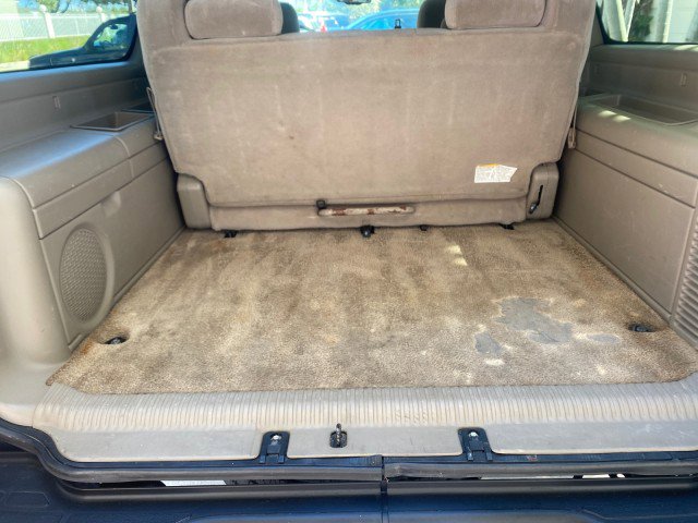 Used 2003 Chevrolet Suburban LS image 96