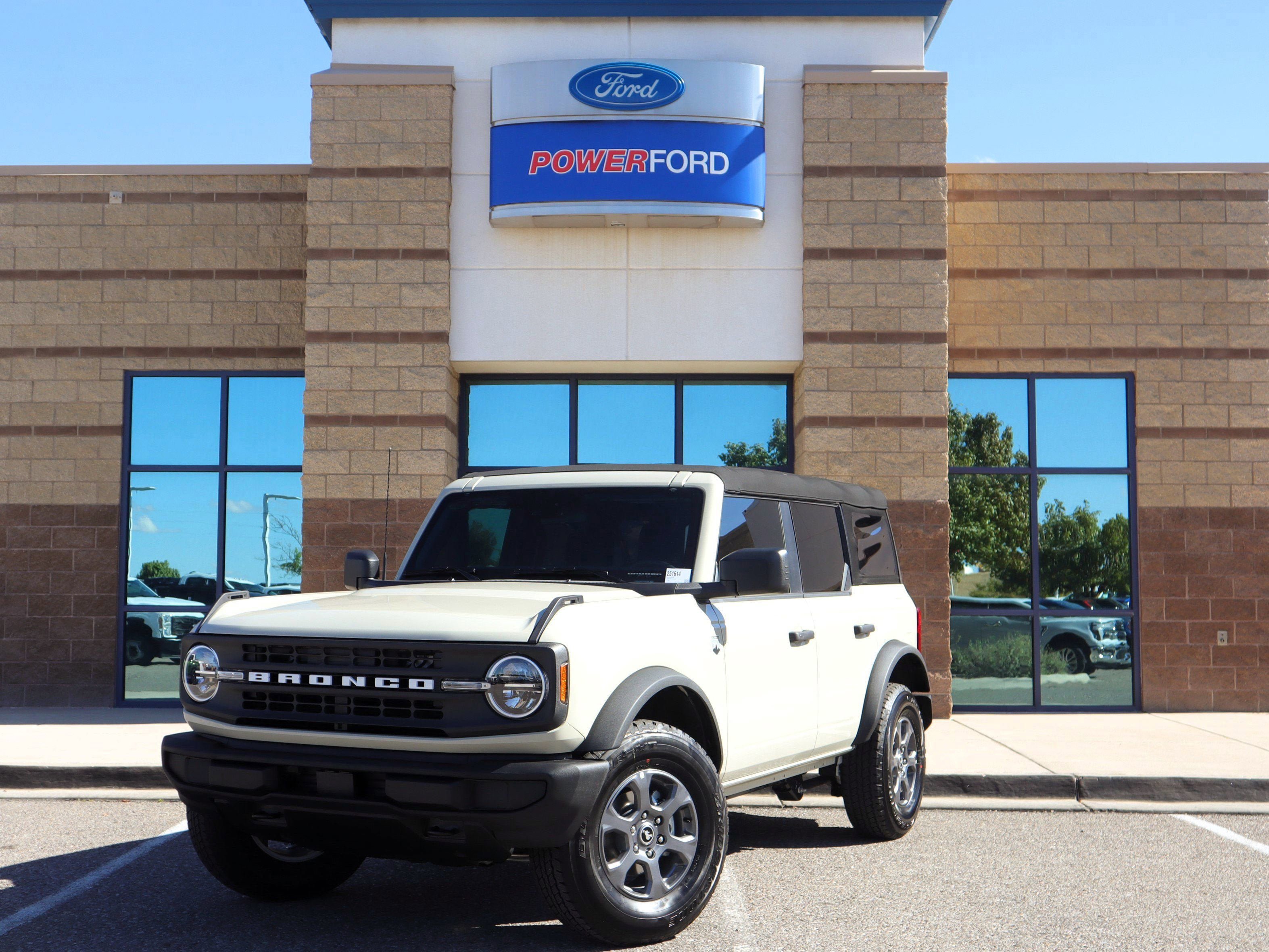 New 2025 Ford Bronco Big Bend AWD/4WD image 2