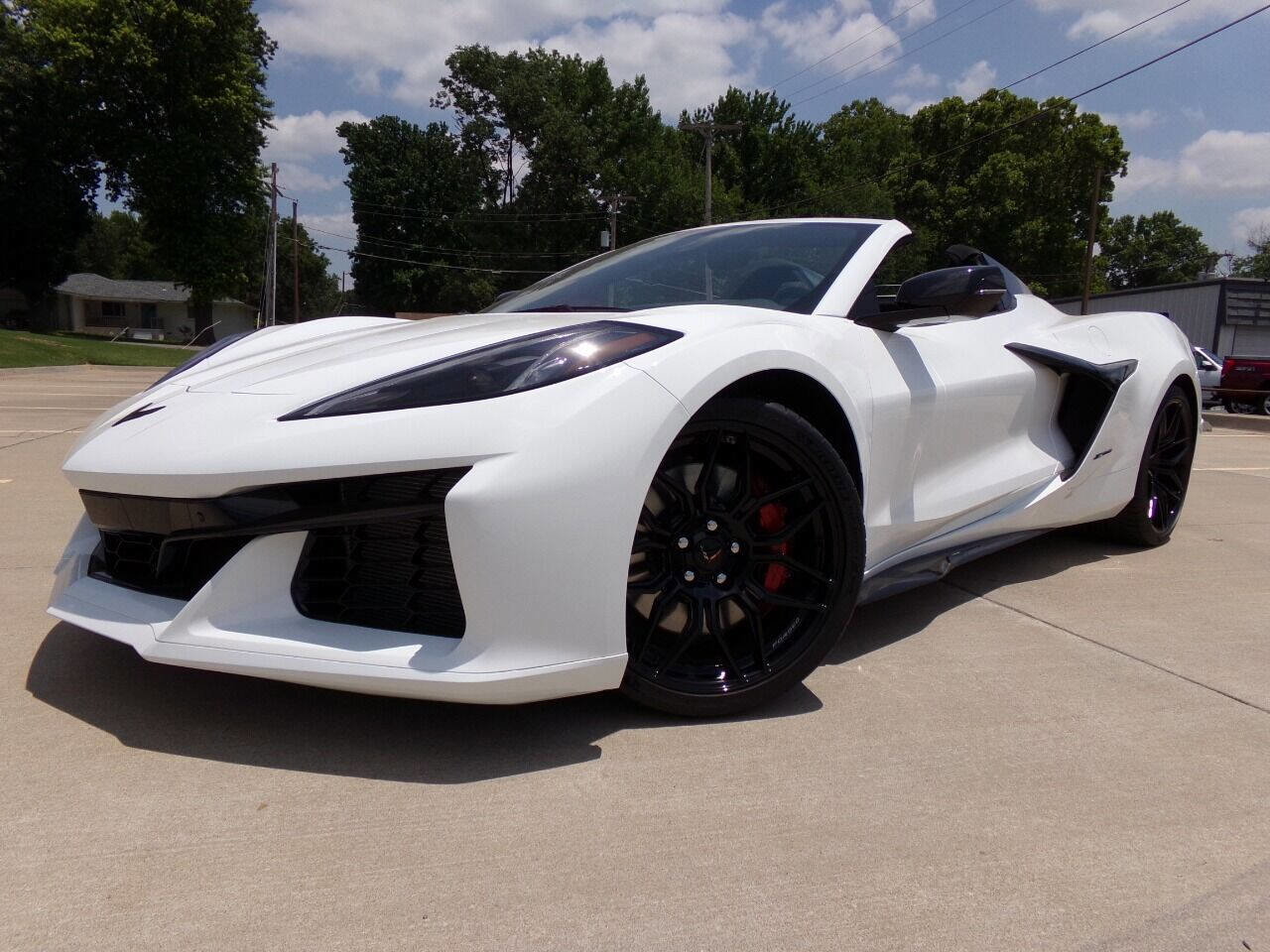 Used 2023 Chevrolet Corvette Z06 w/ 3LZ 70th Anniversary w/ Stealth Interior Trim Package image 11