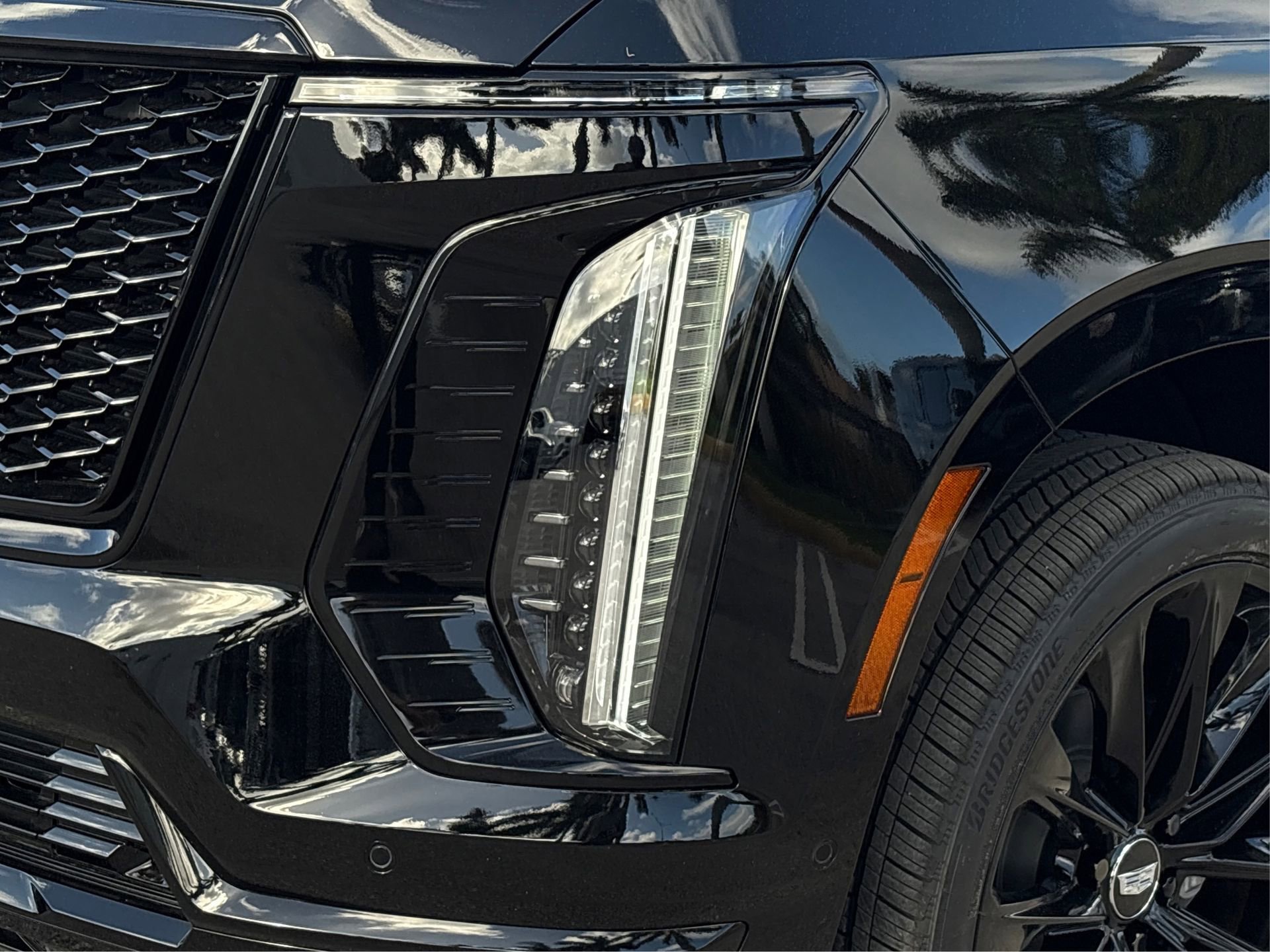 New 2026 Cadillac Escalade ESV Platinum Sport w/ LPO, ONYX Package image 13