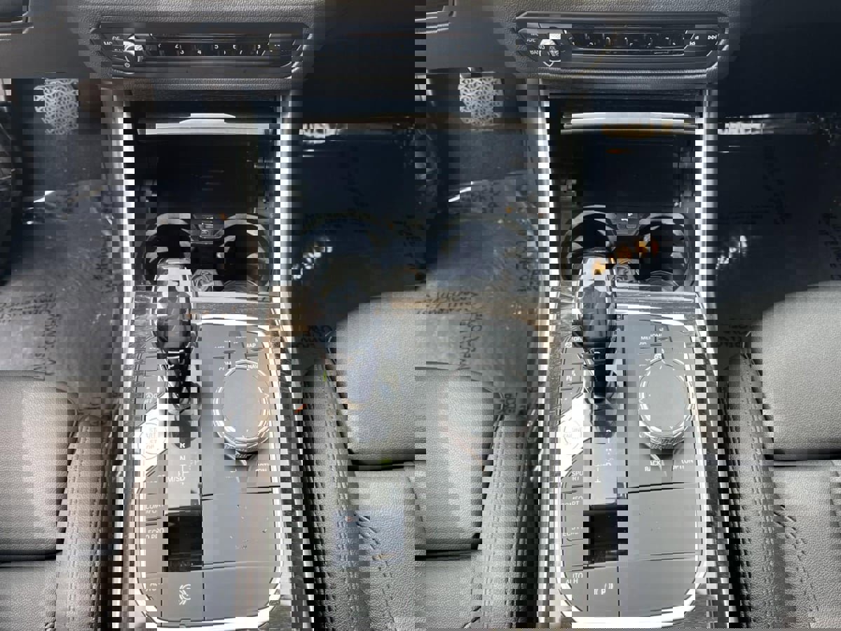 Used 2019 BMW 330i Sedan w/ Convenience Package image 19