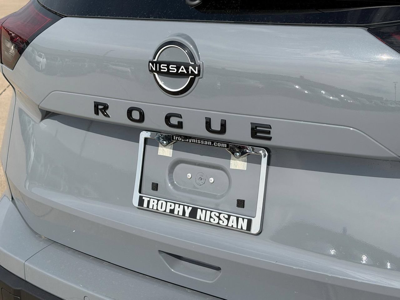 New 2026 Nissan Rogue Dark Armor FWD image 7